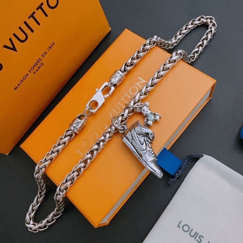 Louis Vuitton Necklaces